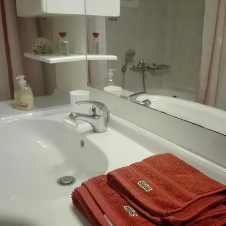 Apartamento Louizas *